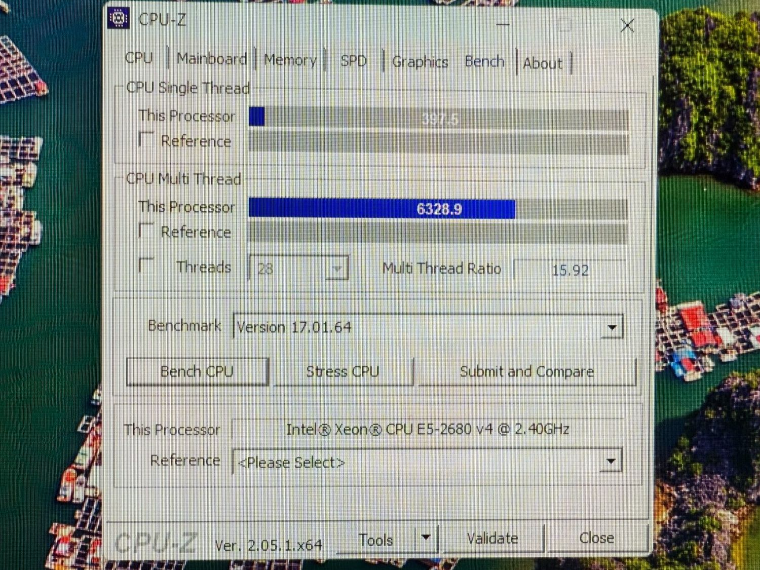 Specia Gaming PC 14 Core E5 3,3Ghz 32GB 1TB RX5700XT +Wakü